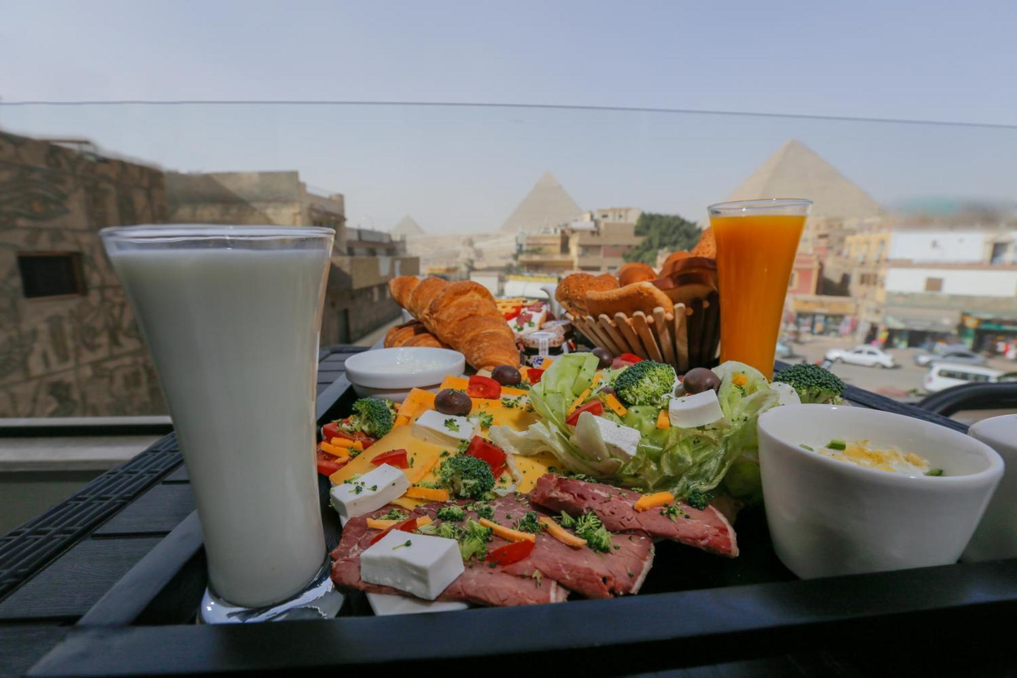 מלון Kafret el-Gabal Steps In Pyramids View מראה חיצוני תמונה
